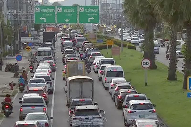 Natai Beach or Phuket? The Discerning Traveler’s Guide to Privacy and Access | Twin Villas Natai Heavy traffic on Phuket Route 402 (Thepkasattri Road), a major north–south arterial road connecting Phuket to Phang Nga.